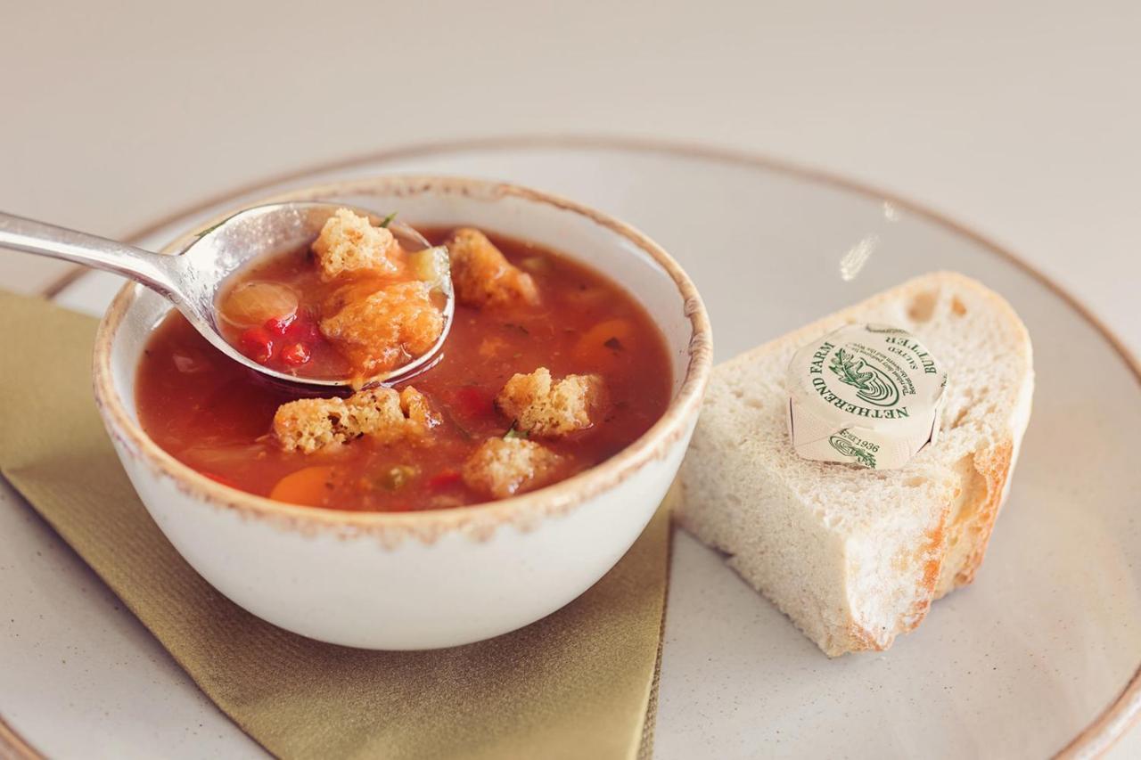 Longlands Inn & Cottages Carnforth Εξωτερικό φωτογραφία A bowl of soup with a bread roll