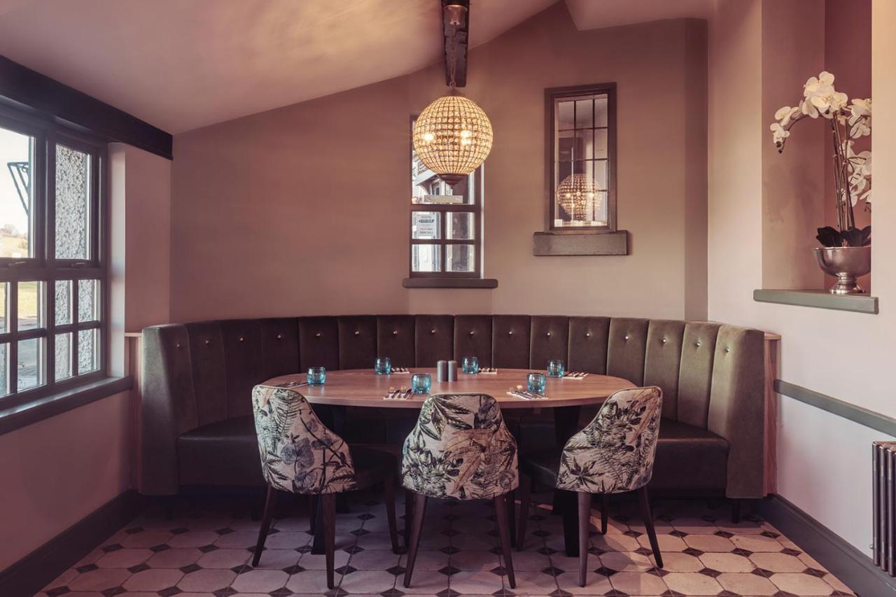Longlands Inn & Cottages Carnforth Εξωτερικό φωτογραφία The restaurant's interior