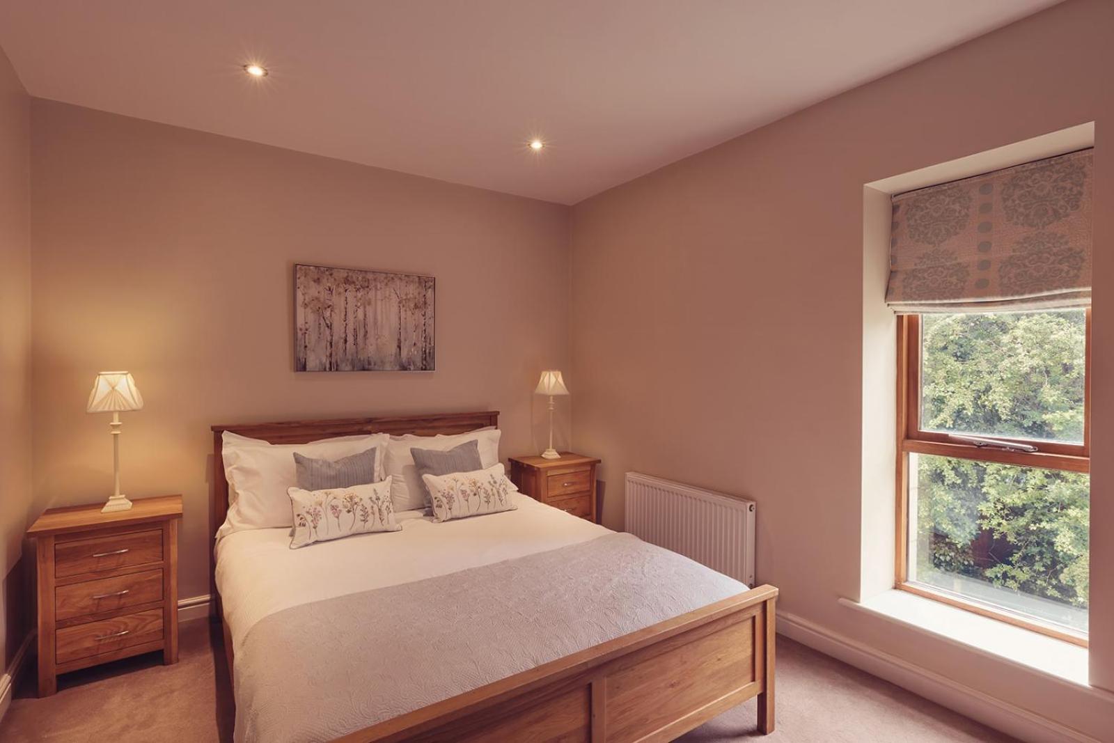 Longlands Inn & Cottages Carnforth Εξωτερικό φωτογραφία A bedroom at the Old Vicarage