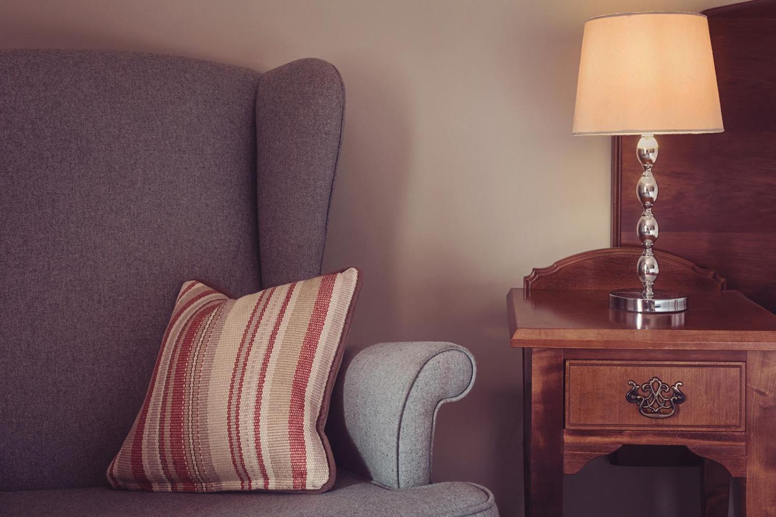 Longlands Inn & Cottages Carnforth Εξωτερικό φωτογραφία A throw pillow on a sofa